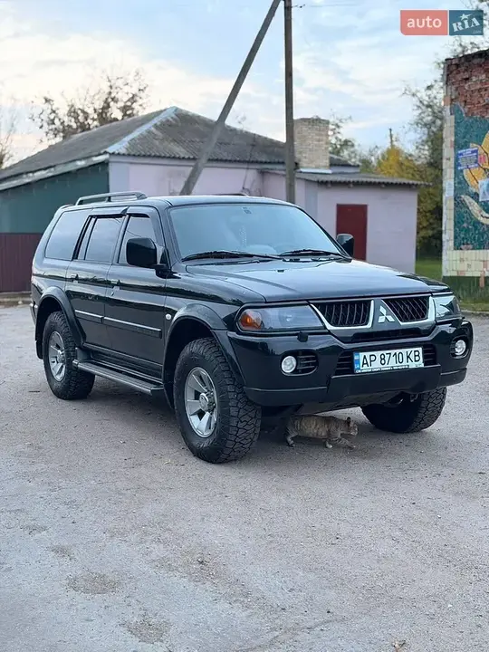Mitsubishi Pajero Sport 2008 photo 2