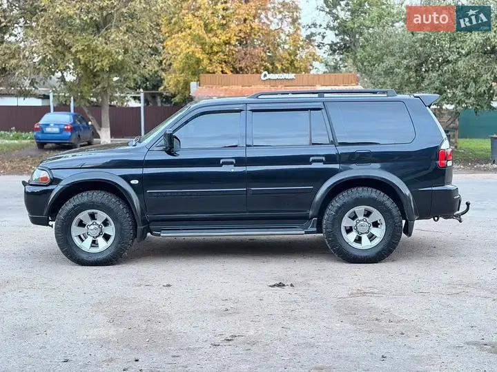 Mitsubishi Pajero Sport 2008 photo 3