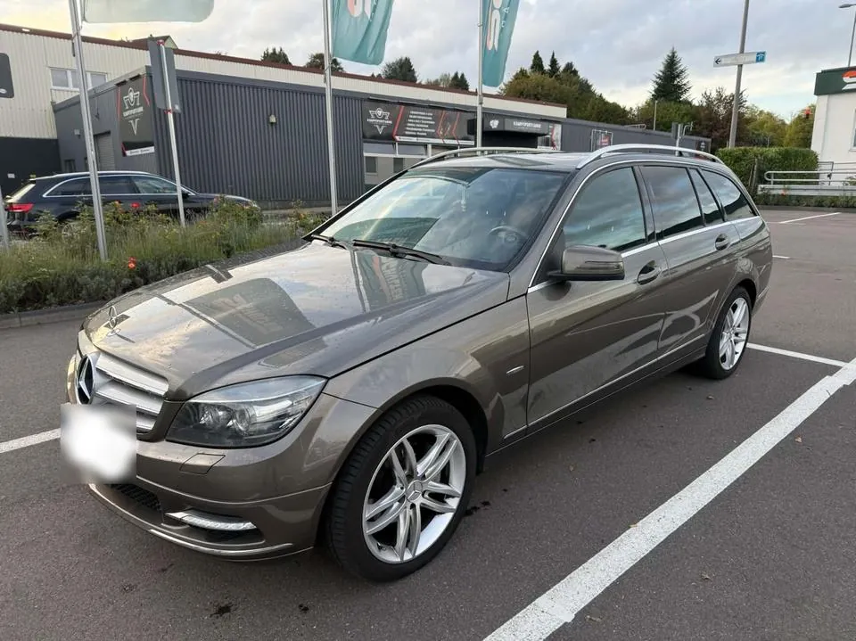 Mercedes-Benz C180