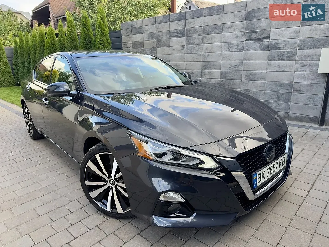 Nissan Altima 2022 photo 2