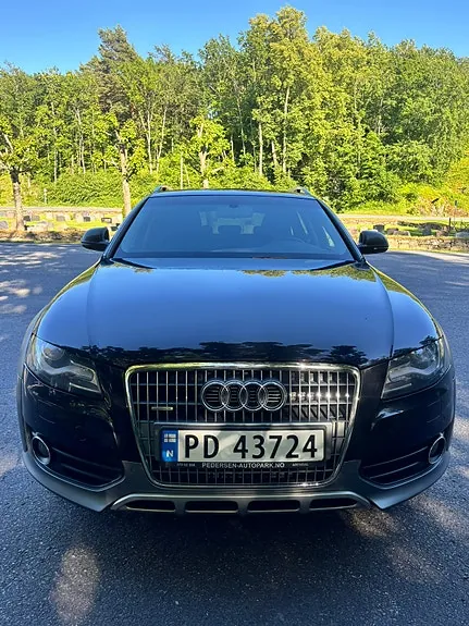 Audi A4 Allroad 2010 photo 2
