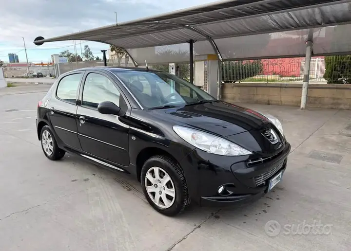 Peugeot 206 2010 photo 2
