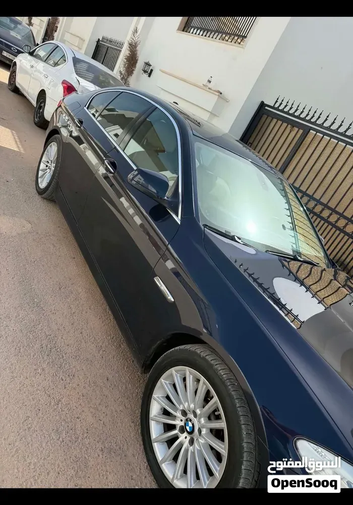 BMW 5 Series 2012 photo 5