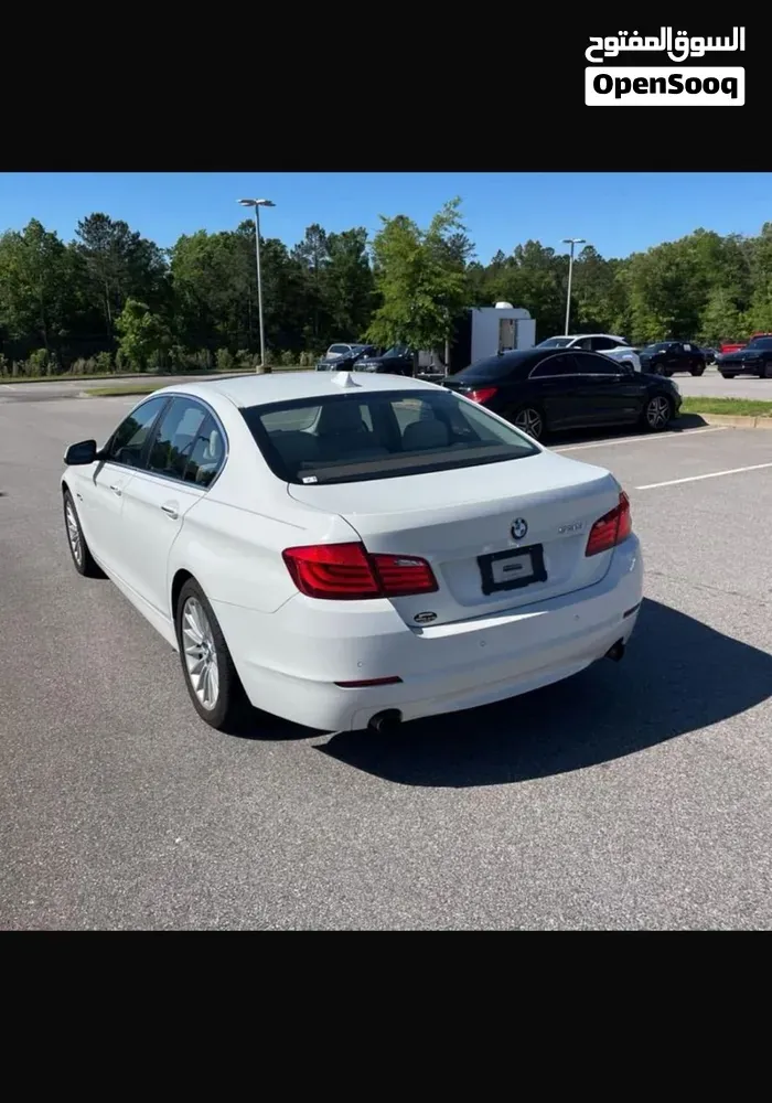 BMW 5 Series 2012 photo 2