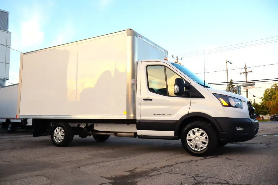 Ford Transit 2023 photo 5