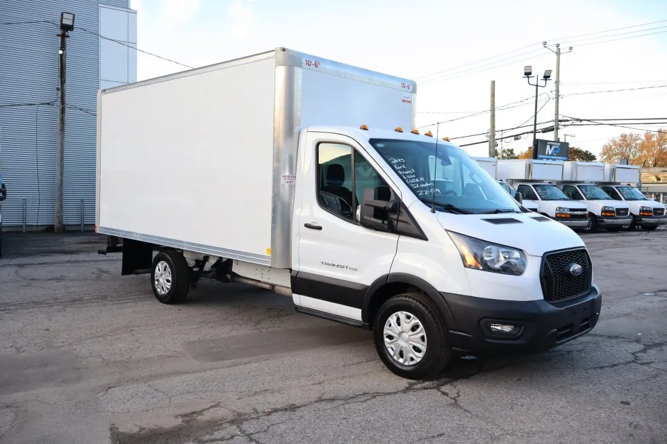 Ford Transit 2023 photo 4