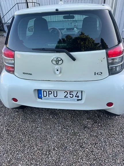 Toyota Iq 2010 photo 2
