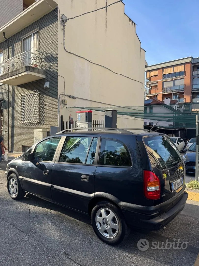 Opel Zafira 2002 photo 4