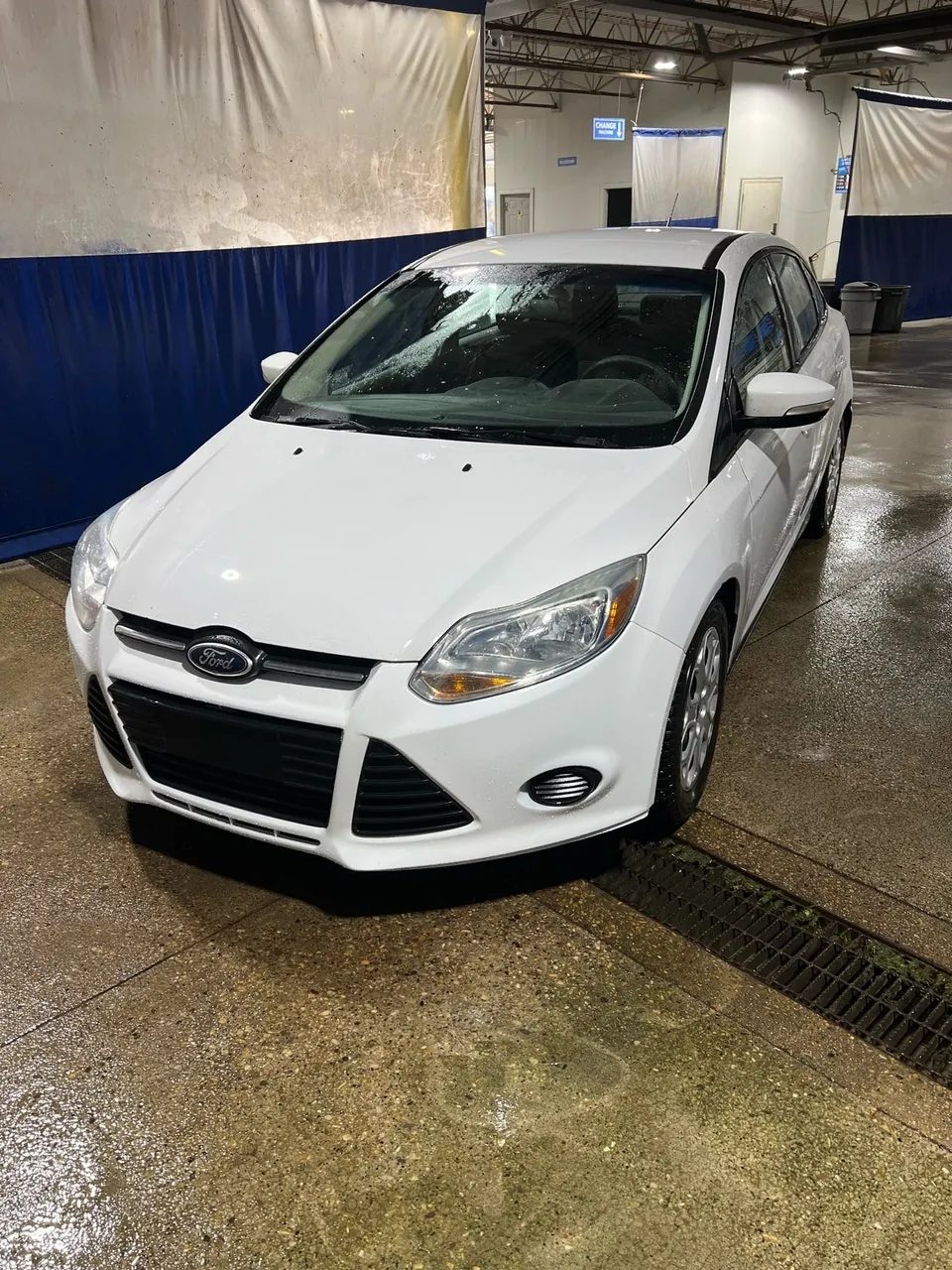 Ford Focus 2014 photo 2