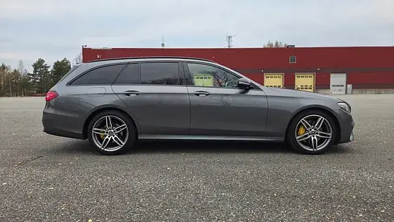 Mercedes-Benz E 220 2019 photo 3