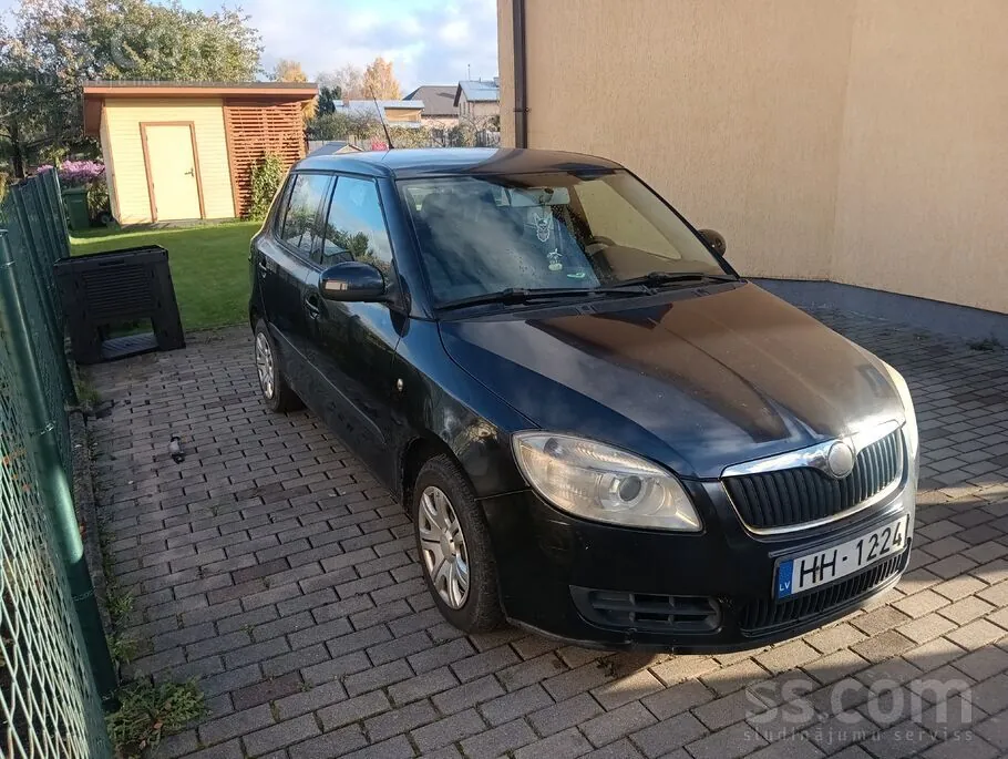 Skoda Fabia 2007 photo 2
