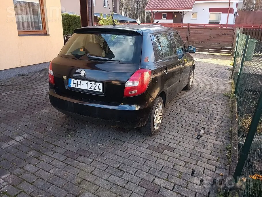 Skoda Fabia 2007 photo 4
