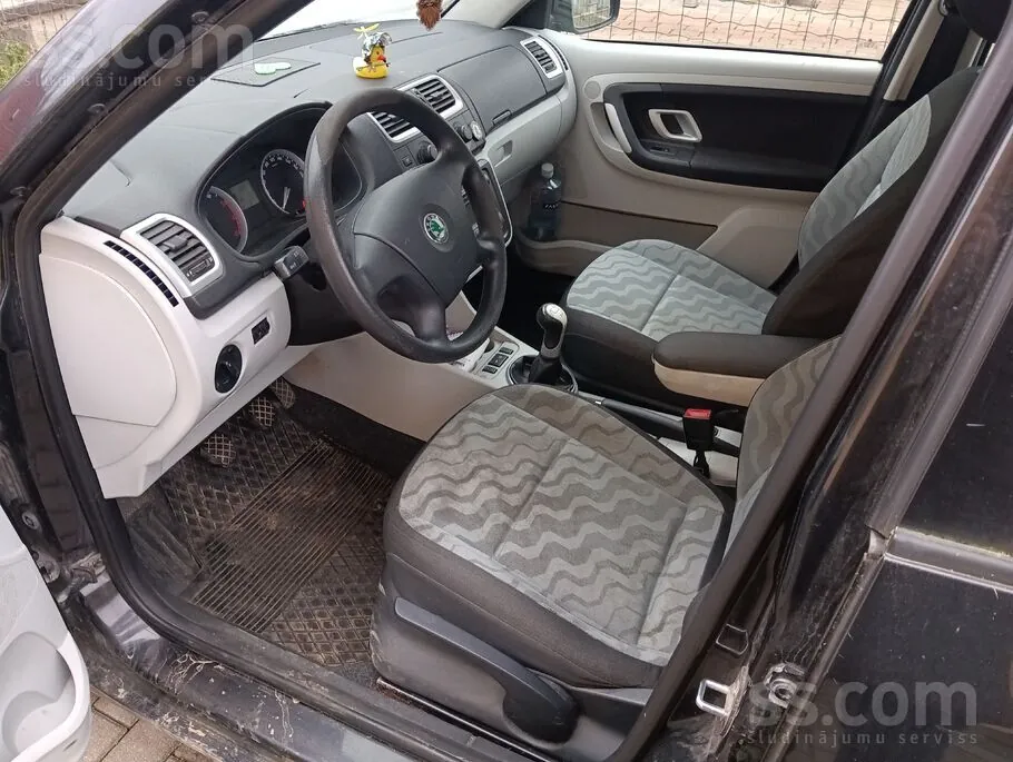 Skoda Fabia 2007 photo 5