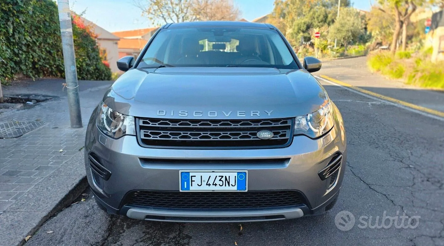 Land Rover Discovery Sport 2017 photo 2