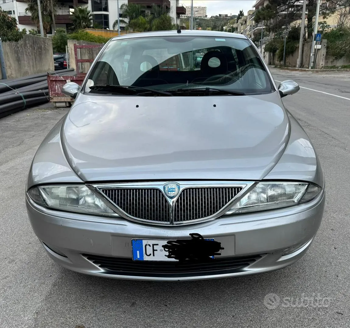 Lancia Y