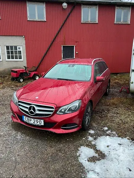 Mercedes-Benz E 220 2013 photo 2