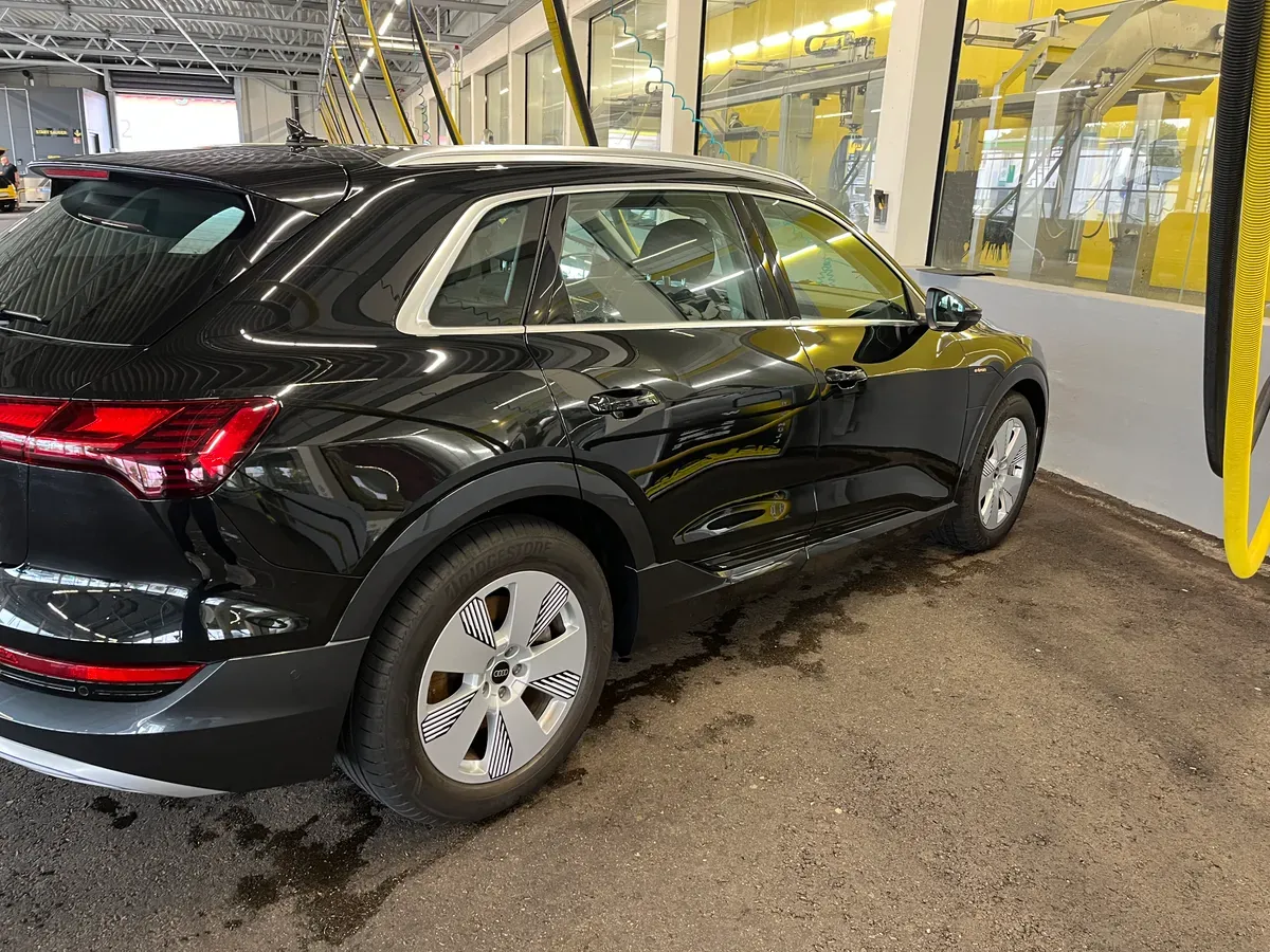 Audi E-Tron 2022 photo 3