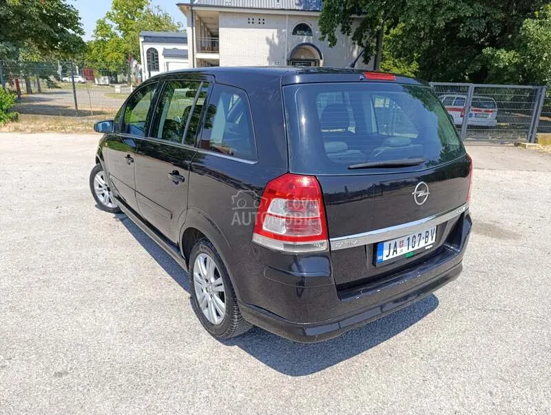 Opel Zafira 2009 photo 3
