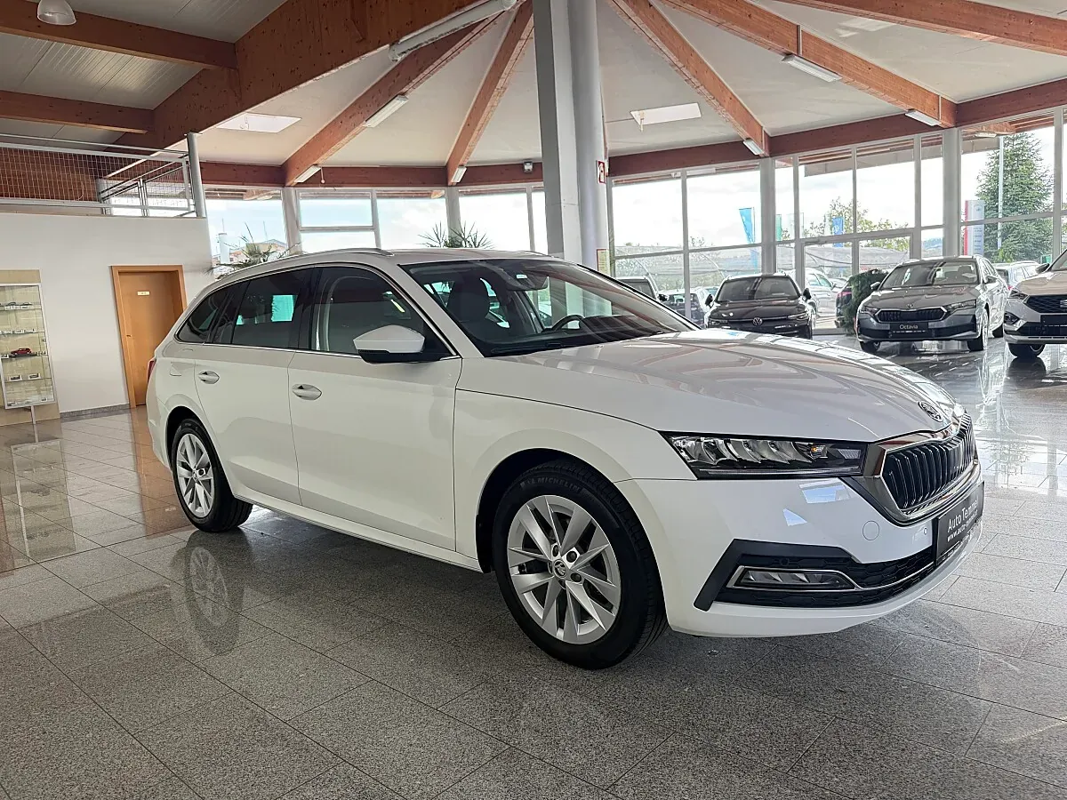 Skoda Octavia 2024 photo 3