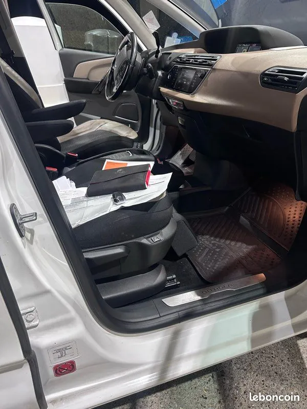 Citroen C4 Picasso 2016 photo 3