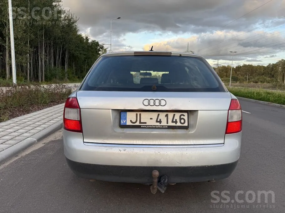 Audi A4 2002 photo 3