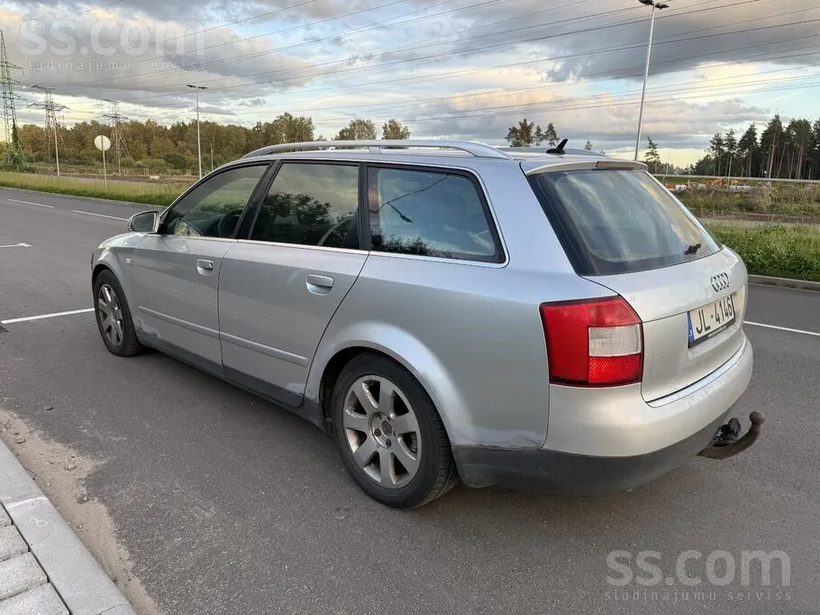 Audi A4 2002 photo 2