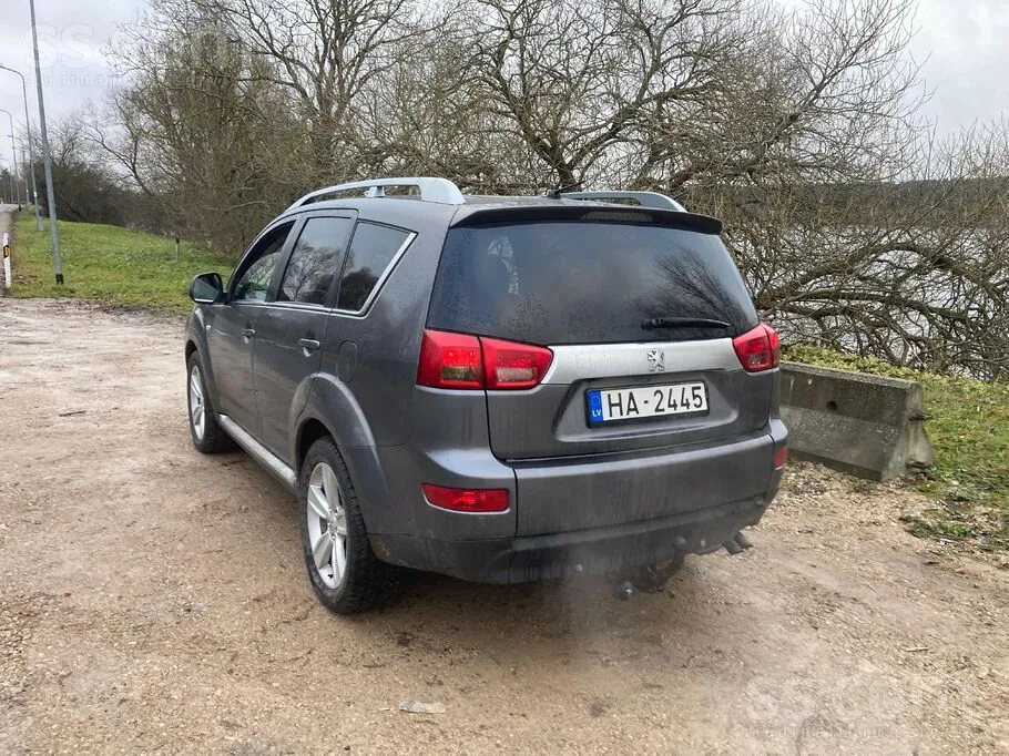 Peugeot 4007 2008 photo 4