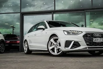 Audi A4 2022 photo 5