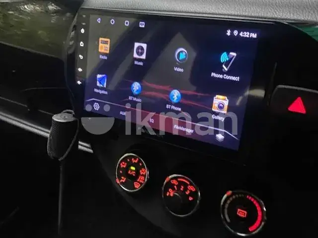 Toyota Vitz 2019 photo 4