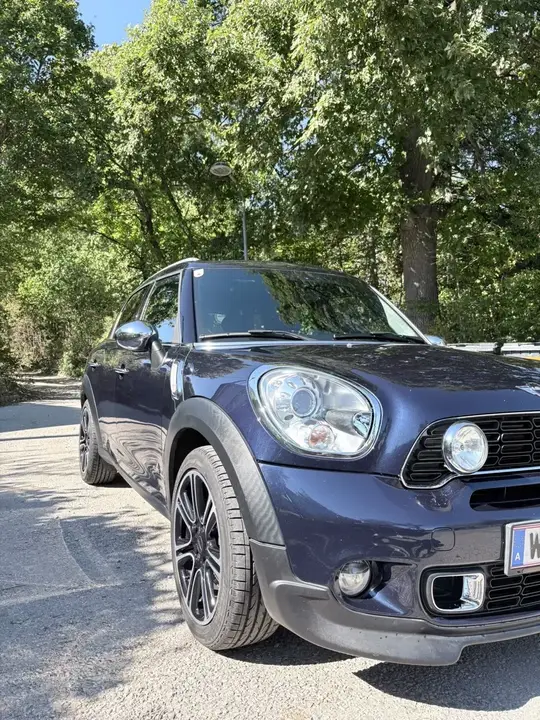 Mini Countryman 2015 photo 2