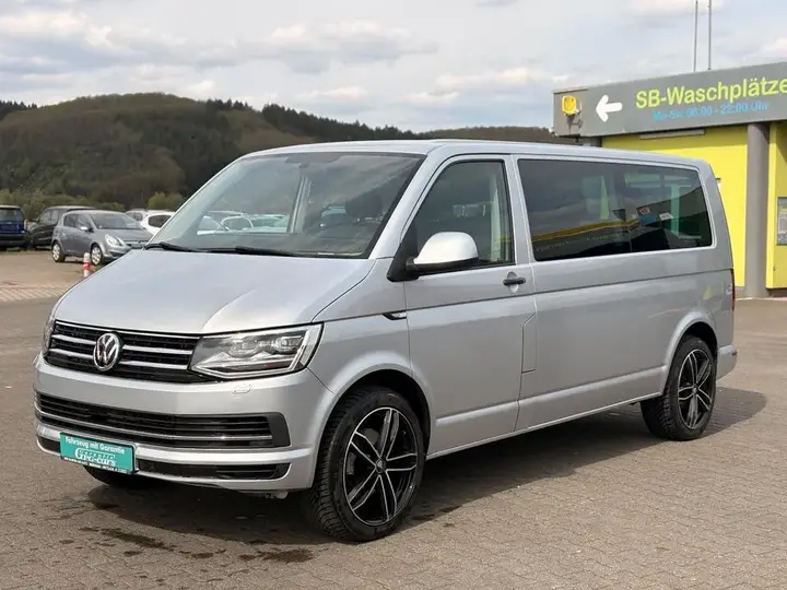 Volkswagen Caravelle