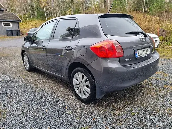 Toyota Auris 2007 photo 3