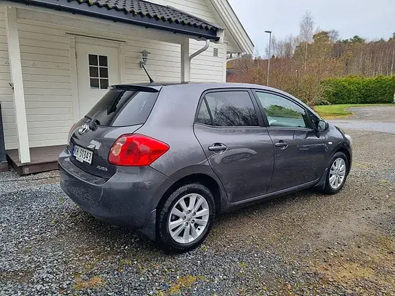 Toyota Auris 2007 photo 4