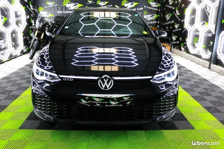 Volkswagen Golf 2021 photo 2