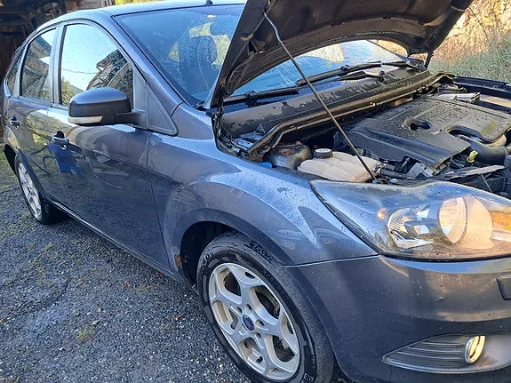 Ford Focus 2010 photo 3