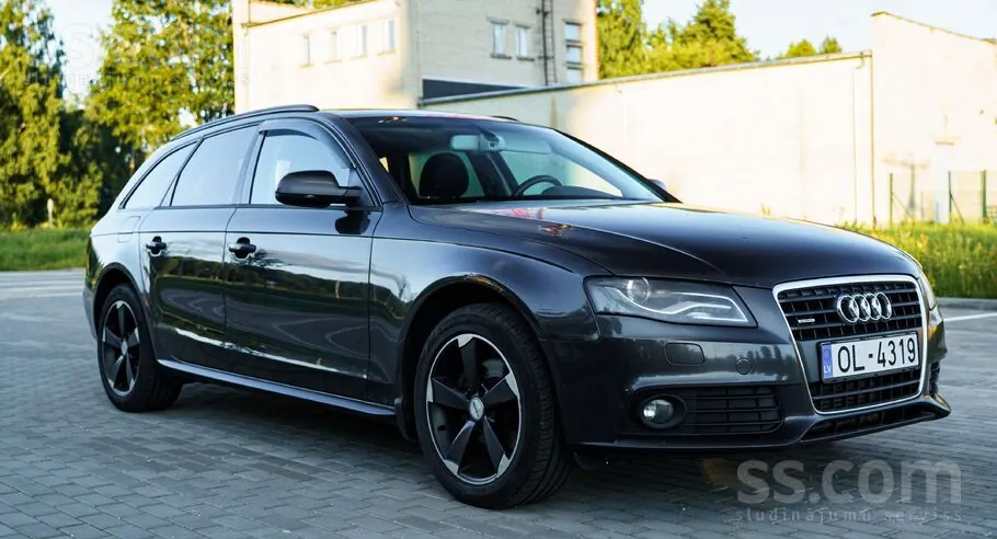 Audi A4 2010 photo 5