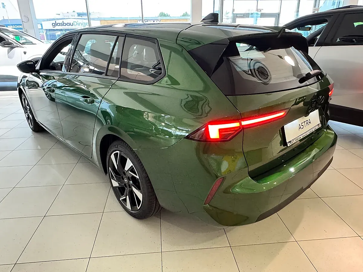 Opel Astra photo 3