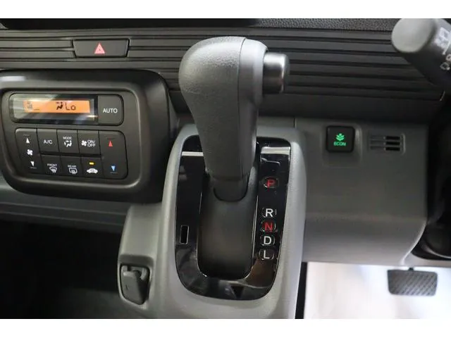 Honda N-Van 2026 photo 4