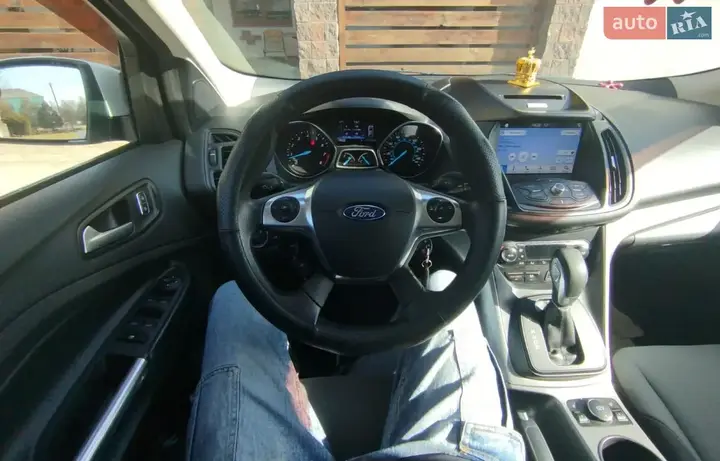 Ford Escape 2016 photo 3