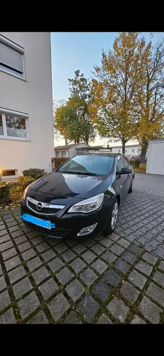 Opel Astra J