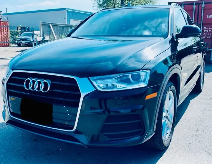 Audi Q3 2016 photo 2