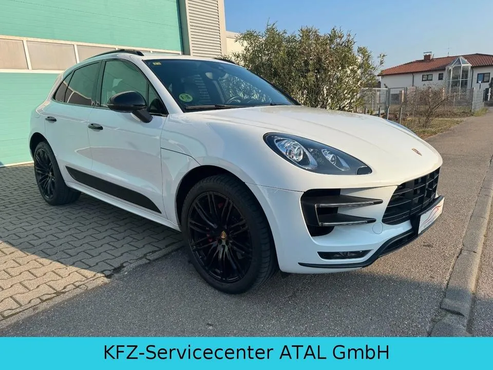 Porsche Macan Turbo