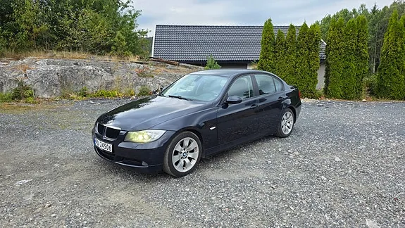 BMW 318I 2007 photo 2