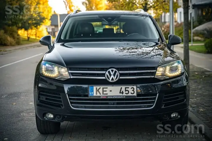 Volkswagen Touareg 2010 photo 2