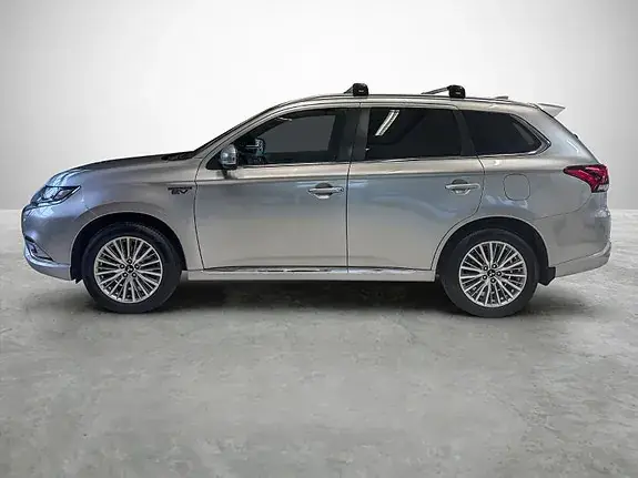 Mitsubishi Outlander 2020 photo 2