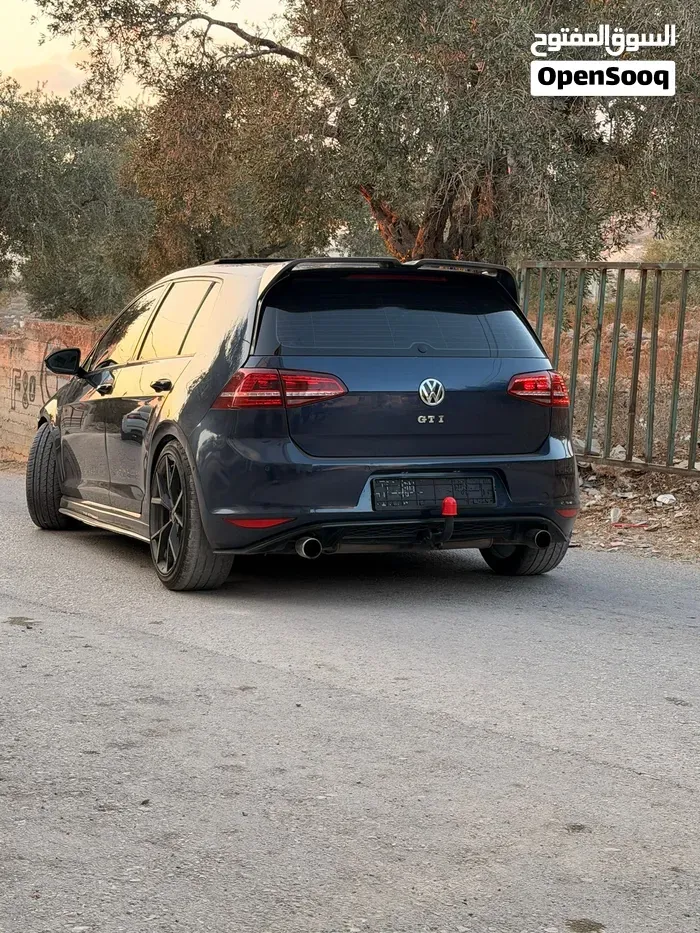 Volkswagen Golf Gti 2016 photo 2