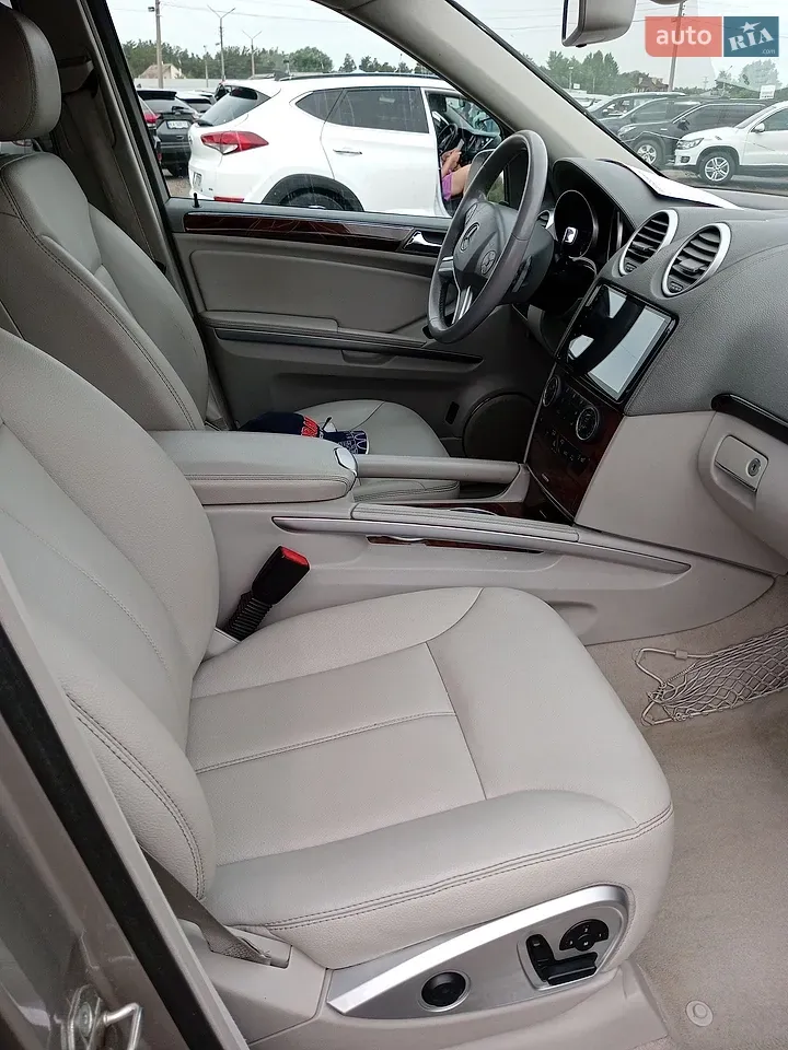 Mercedes-Benz Gl-Class 2009 photo 2