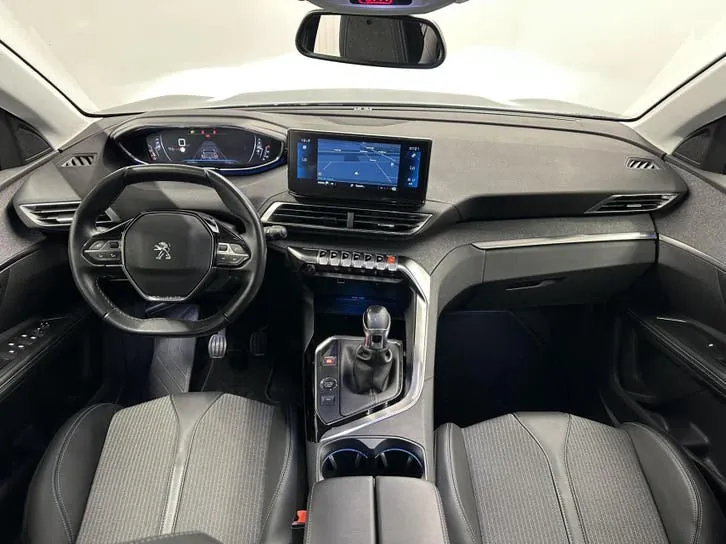 Peugeot 5008 2021 photo 2