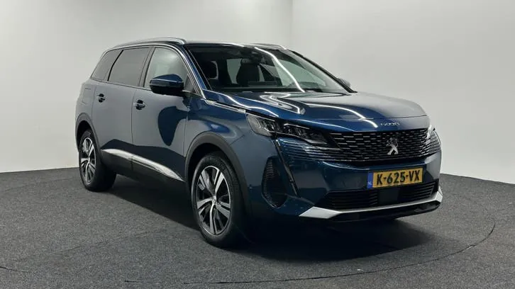Peugeot 5008 2021 photo 3