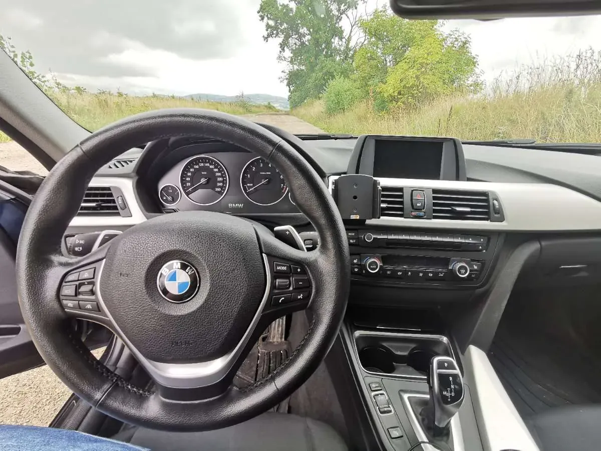BMW 3 Series 2013 photo 3
